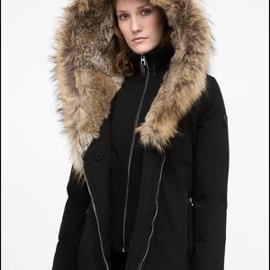 Ladies Black Montreal Style Rudsak Jacket. Brand new never worn.